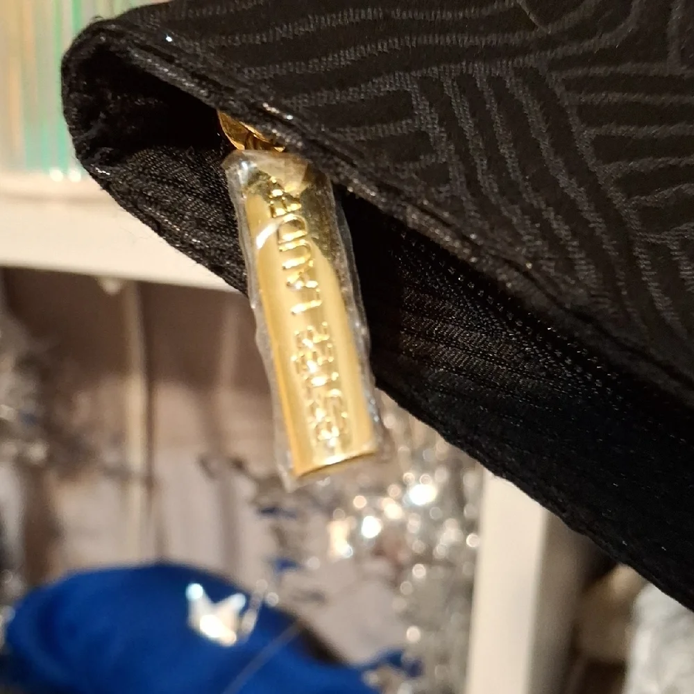 Estee Lauder Black Textured Clutch Cosmetics Makeup Pouch NWOT